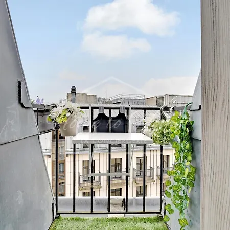 Apartment Centre Avec Vue & Balcon *